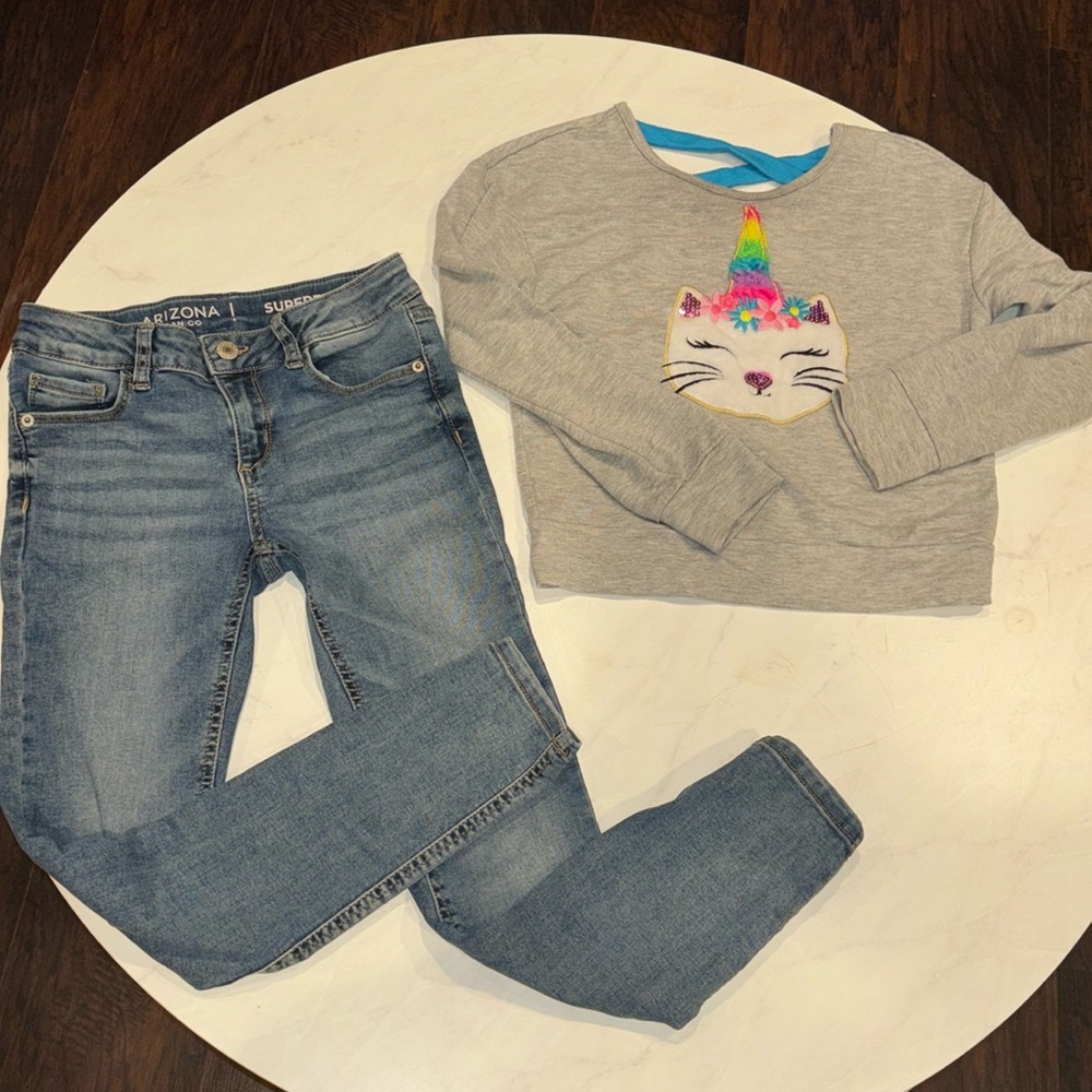 Arizona Skinny Jeans 10 with Bonus Sweater